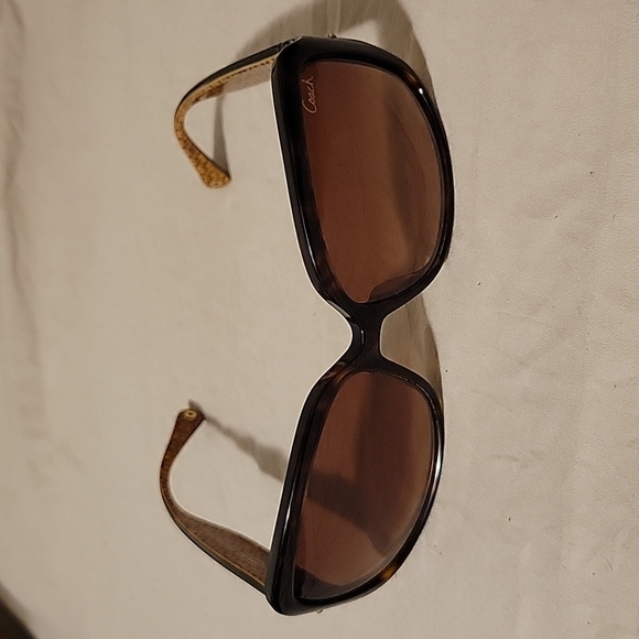 Coach sunglasses - Picture 1 of 5